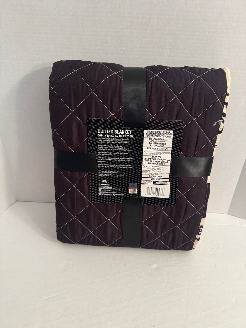 New NCAA Purdue Boilermakers 60 x 80 Quilted Throw Blanket NWT - Picture 3 of 4